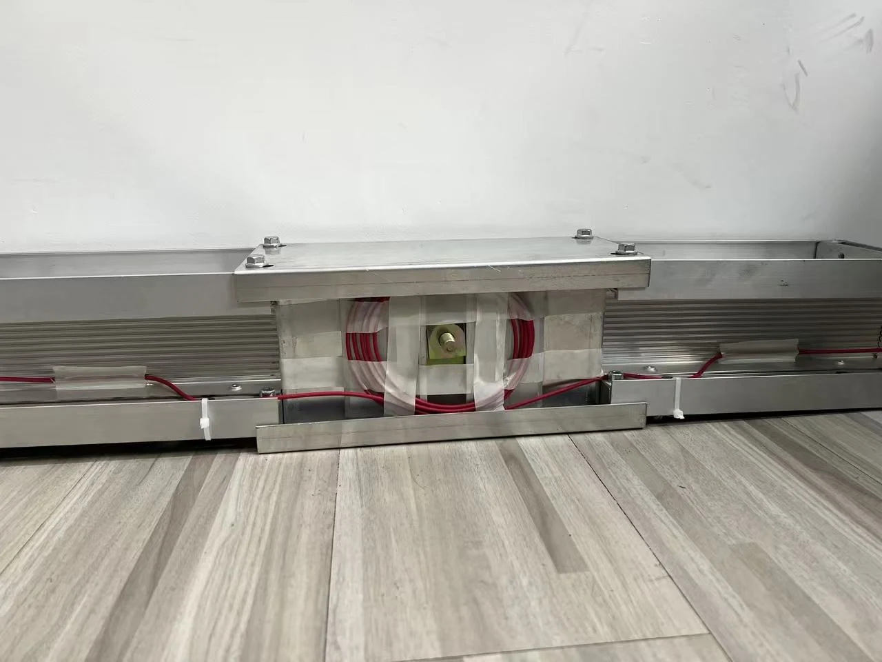 沙特联想工厂工业母线安全监测 · 2