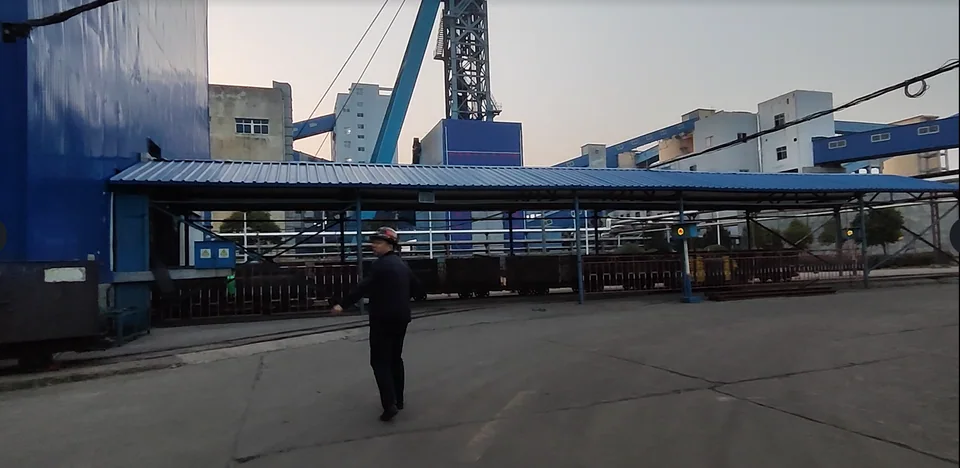 煤矿巷道管束与井上下皮带机监测 · 现场照片 3