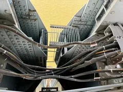 南京长江大桥桥下光纤测温项目 · 现场照片 1