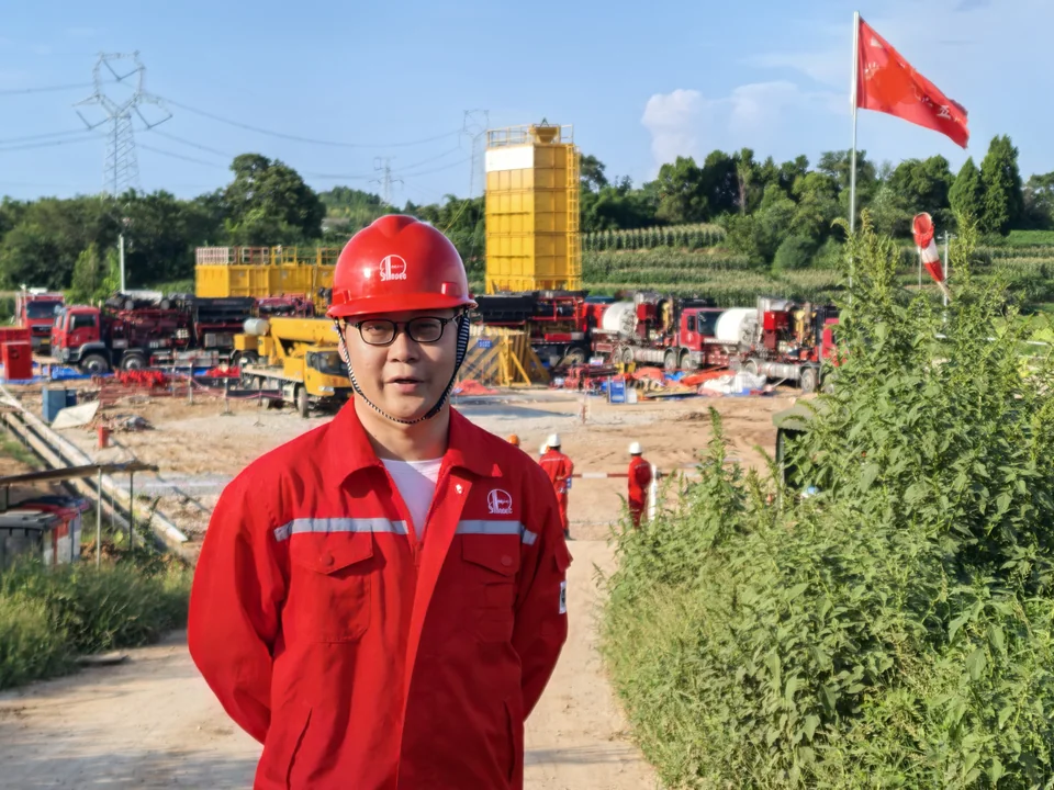 中石化西南局永久式光纤压裂监测 · 现场照片 3