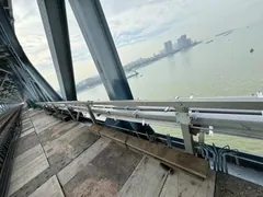 Nanjing Yangtze River Bridge temperature monitoring · Project photo 3